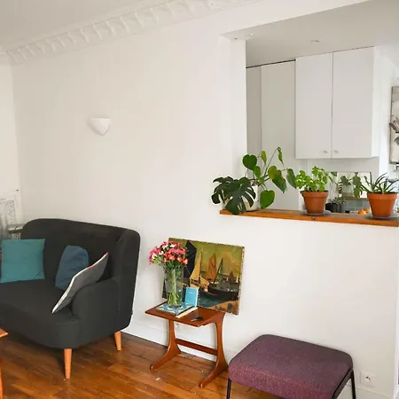 Nice Studio For 2 People In The Heart Of Paris Paris